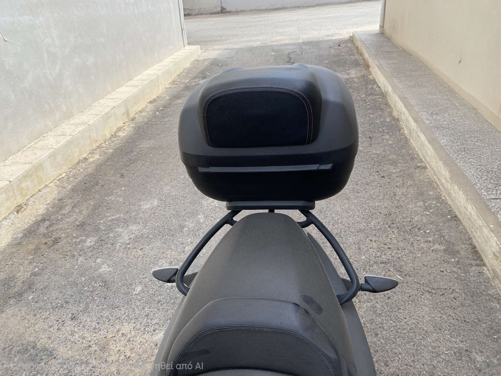 Piaggio MP3 Urban 300 2015 - 9