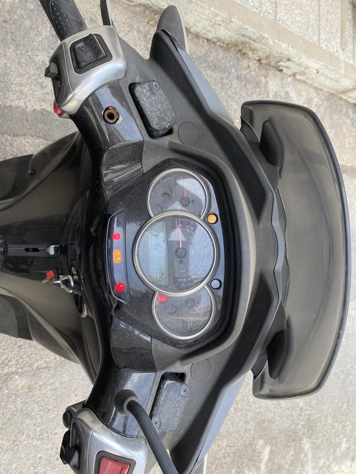 Piaggio MP3 Urban 300 2015 - 12